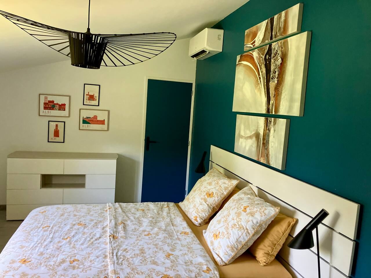 Ambiance chaleureuse de la chambre d'hôte près d'Albi