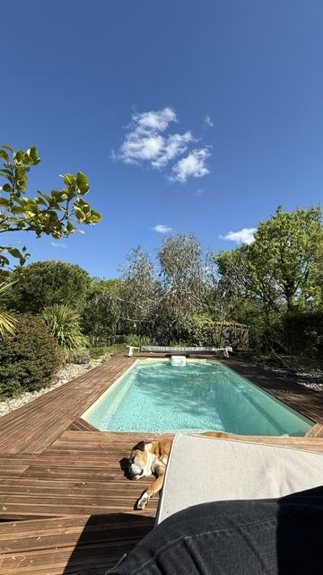 Piscine extérieure de la chambre d'hôte à Arthès, près d'Albi