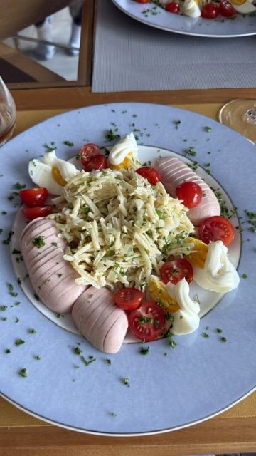 Entrée alsacienne maison, saveurs occitanes et touche alsacienne à Arthès